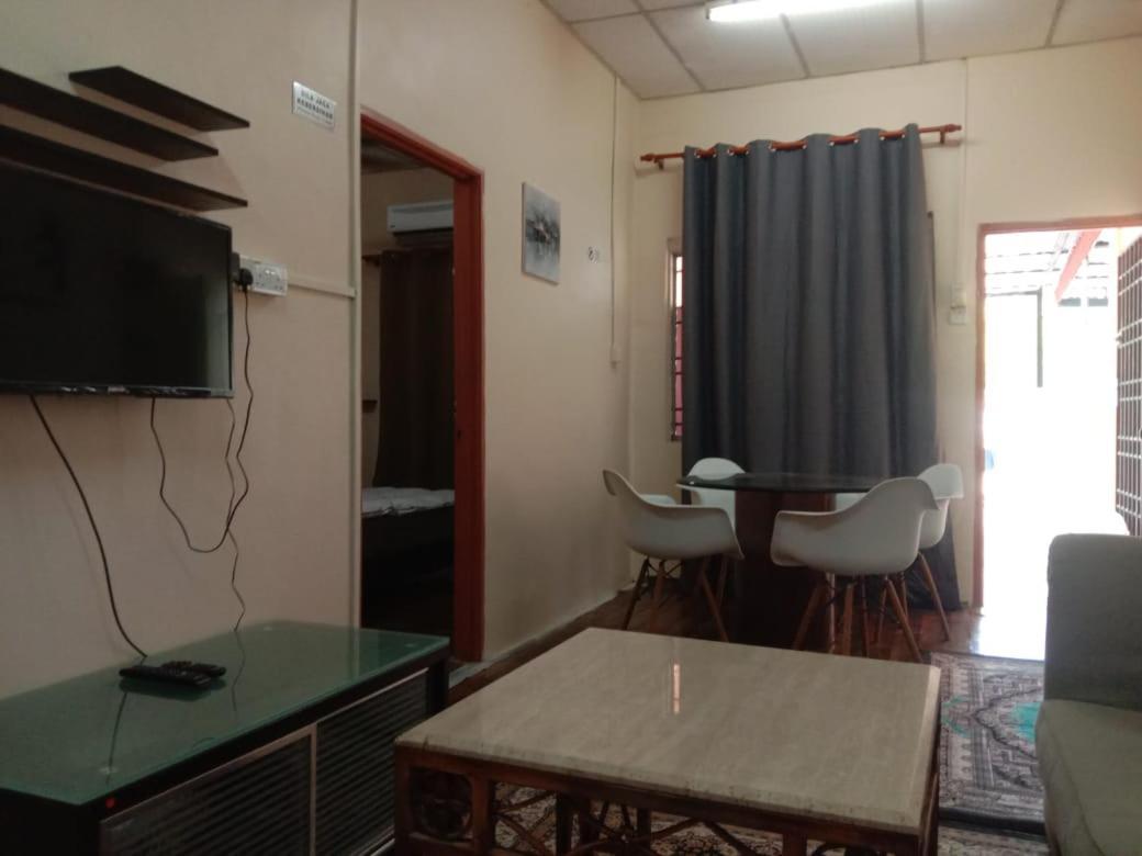 Homestay Tok Abah Seri Iskandar Buitenkant foto
