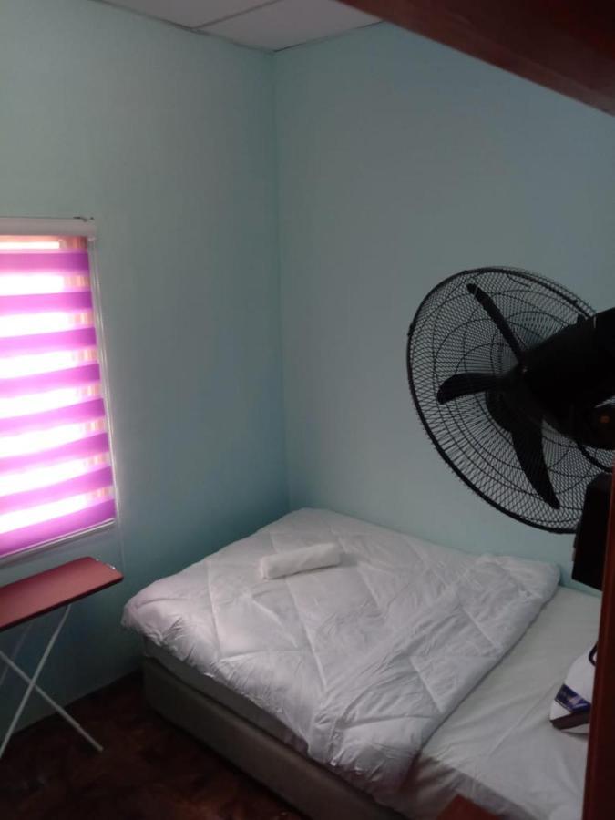 Homestay Tok Abah Seri Iskandar Buitenkant foto