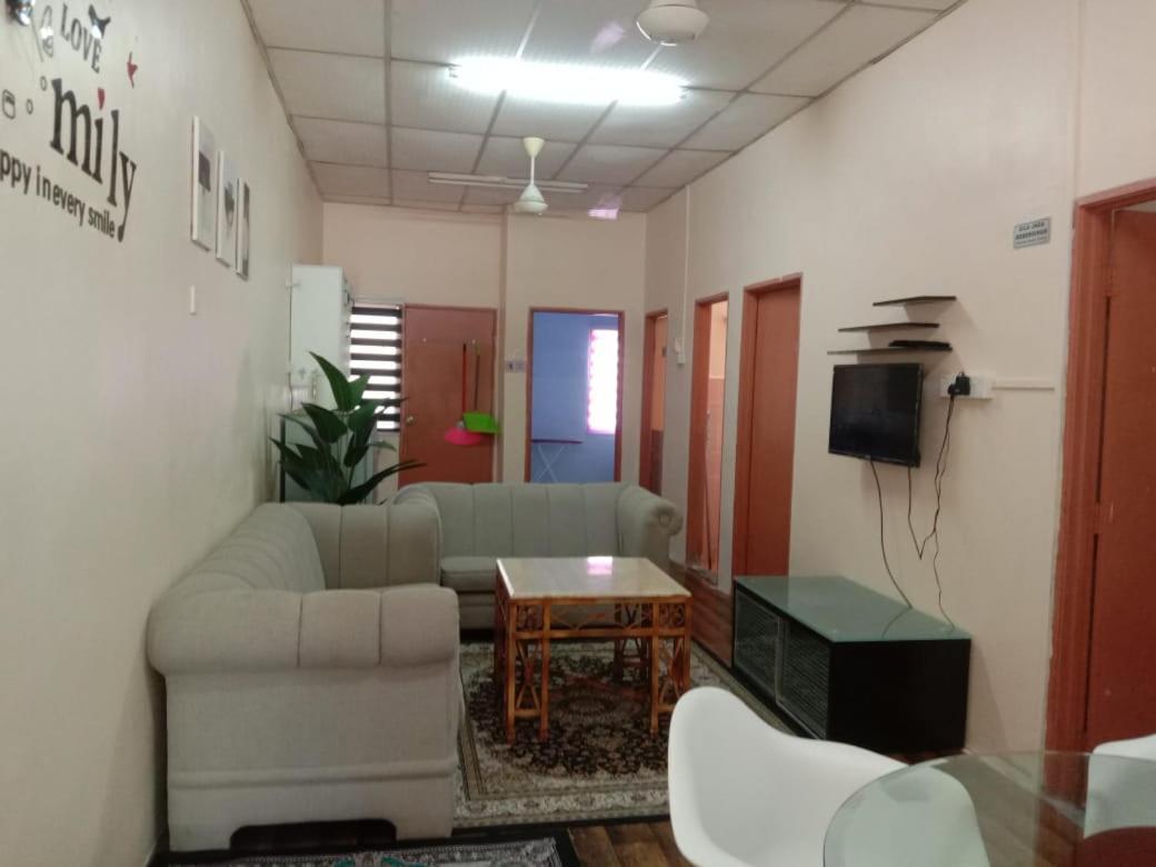Homestay Tok Abah Seri Iskandar Buitenkant foto